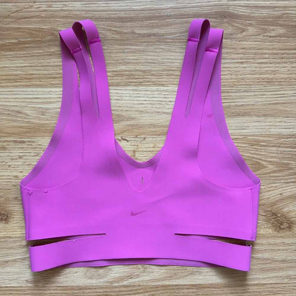 Nike Laser Cut Low Impact Sports Bra 🔥 size XS
